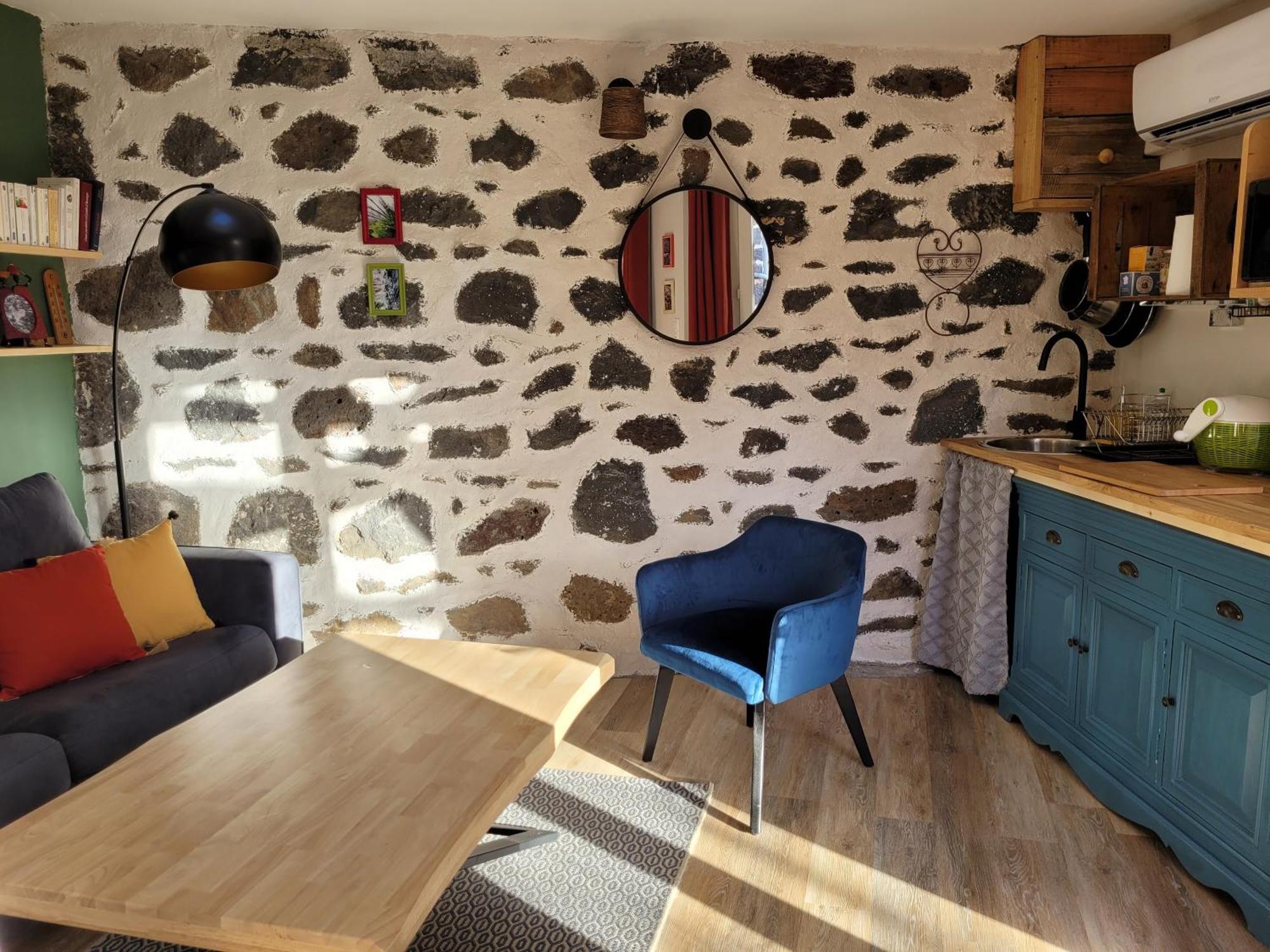 La Maisonnette Sous Le Cerisier Bergonne Eksteriør billede